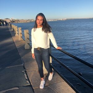 Meet your Posher, Natalie